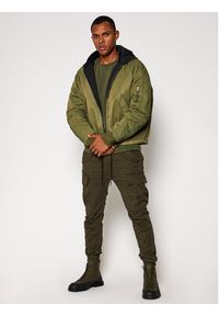 Alpha Industries Joggery Airman 188201 Zielony Tapered Fit. Kolor: zielony. Materiał: bawełna #13