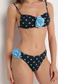 Born2be - Niebiesko-Czarne Bikini w Kropki Biustonosz i Majtki Figi z Kwiatowymi Aplikacjami Moritia. Kolor: niebieski. Wzór: kwiaty, aplikacja, kropki #6