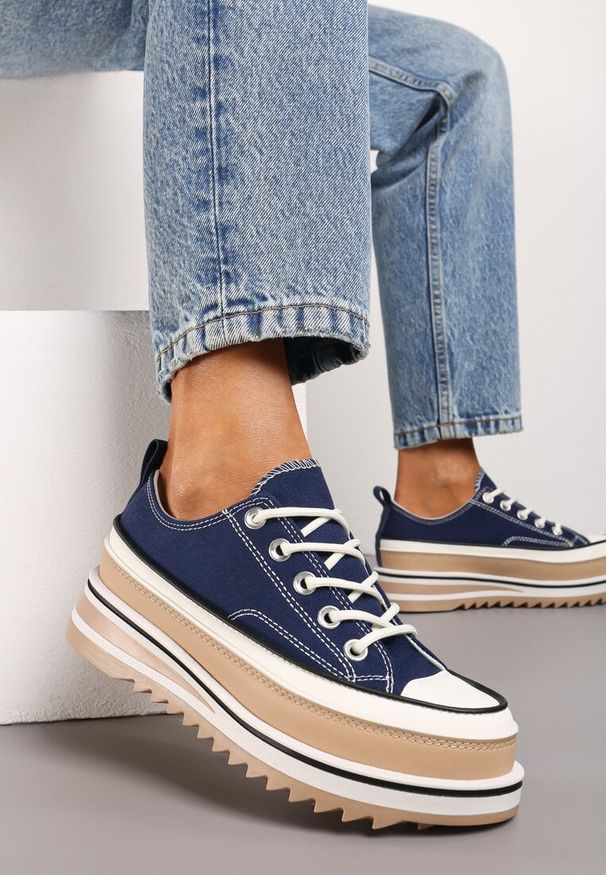 Born2be - Granatowe Sznurowane Trampki na Grubej Podeszwie Moonnella. Okazja: na co dzień. Kolor: niebieski. Materiał: jeans. Styl: elegancki, casual