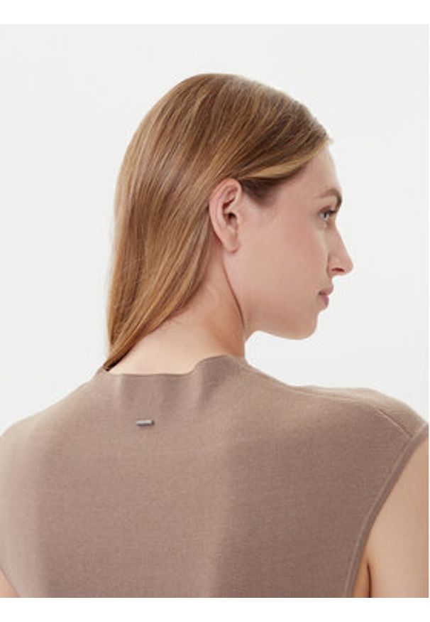 BOSS Sukienka codzienna Ferdolini 50542873 Beżowy Regular Fit. Okazja: na co dzień. Kolor: beżowy. Materiał: syntetyk. Typ sukienki: proste. Styl: casual