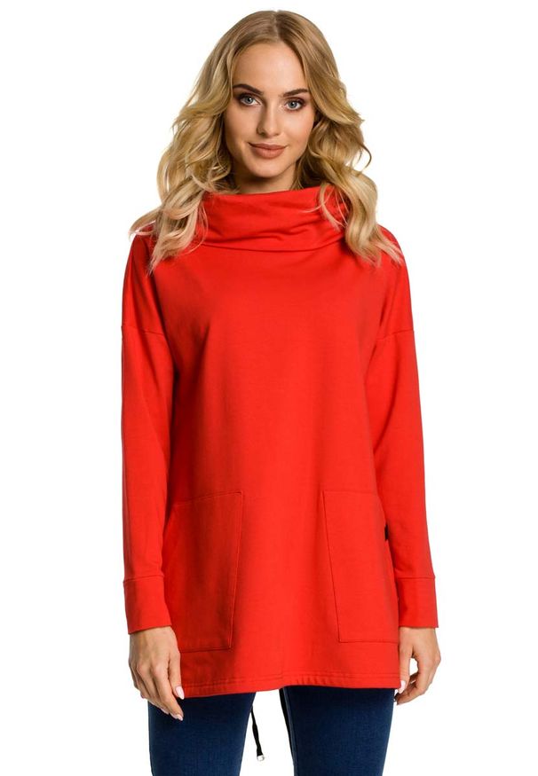 MOE - Czerwona Bluza z Nakładanymi Kieszeniami. Kolor: czerwony. Materiał: bawełna, elastan
