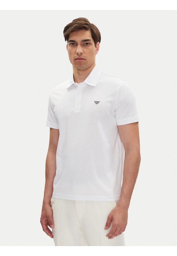 Emporio Armani Polo EM000571 AF12331 U0002 Biały Regular Fit. Typ kołnierza: polo. Kolor: biały. Materiał: bawełna