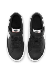 Buty Nike Court Legacy Shoe Jr DA5381 002 czarne granatowe. Okazja: na co dzień. Kolor: czarny, wielokolorowy, niebieski. Materiał: guma. Wzór: jodełka. Sezon: lato. Model: Nike Court #5
