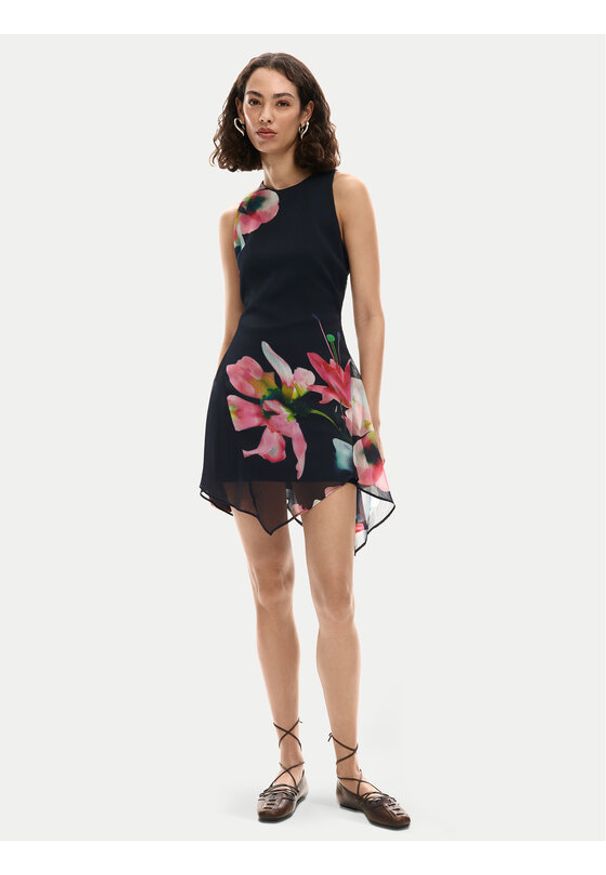 Desigual Sukienka letnia Nala 26SWVW46 Czarny Slim Fit. Kolor: czarny. Materiał: syntetyk. Sezon: lato