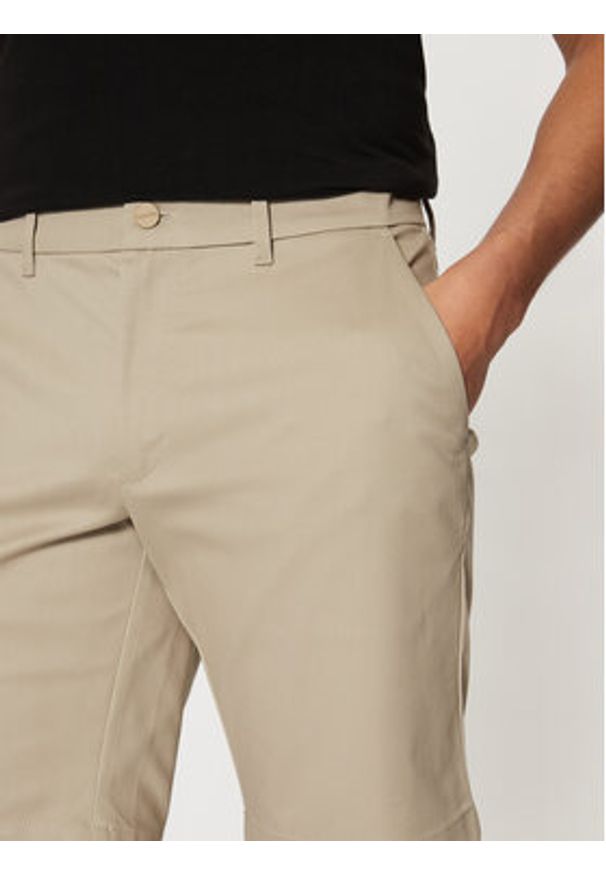 Calvin Klein Szorty materiałowe K10K114071 Szary Slim Fit. Kolor: szary. Materiał: bawełna