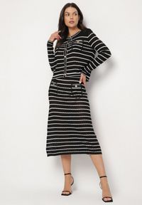 Born2be - Czarny Dzianinowy Komplet z Wiskozą w Paski Kardigan i Spódnica Sepoline. Kolor: czarny. Materiał: dzianina, wiskoza. Wzór: paski #1