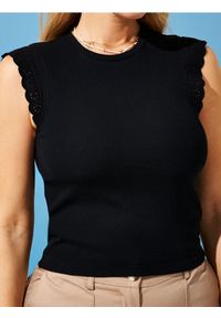 Sinsay - Koszulka z haftowanymi rękawami - czarny. Kolor: czarny. Wzór: haft #1