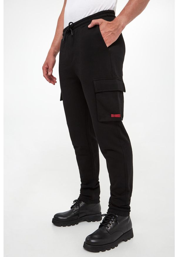 Karl Lagerfeld - Spodnie dresowe męskie cargo KARL LAGERFELD. Materiał: dresówka