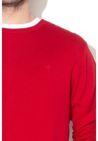 Wrangler - WRANGLER CREW KNIT MĘSKI SWETER KLASYCZNY SCARLET RED W8567PDUU. Styl: klasyczny