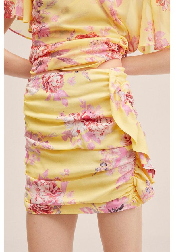mango - Mango spódnica Romance kolor żółty mini prosta. Okazja: na co dzień. Kolor: żółty. Styl: casual