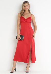Born2be - Czerwona Sukienka Maxi na Ramiączkach z Głębokim Dekoltem Issabelle. Kolor: czerwony. Długość rękawa: na ramiączkach. Typ sukienki: kopertowe. Długość: maxi #2
