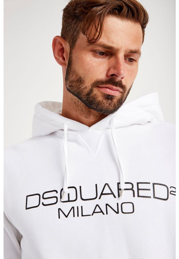 BLUZA DSQUARED2. Typ kołnierza: kaptur. Materiał: materiał. Długość rękawa: długi rękaw. Długość: długie. Wzór: nadruk