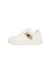 Armani Exchange Sneakersy XDX176 XV917 T779 Biały. Kolor: biały. Materiał: skóra