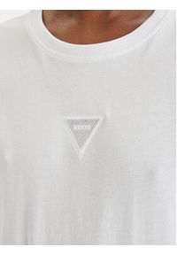 Guess T-Shirt W6GI10 K3025 Biały Regular Fit. Kolor: biały. Materiał: bawełna #5