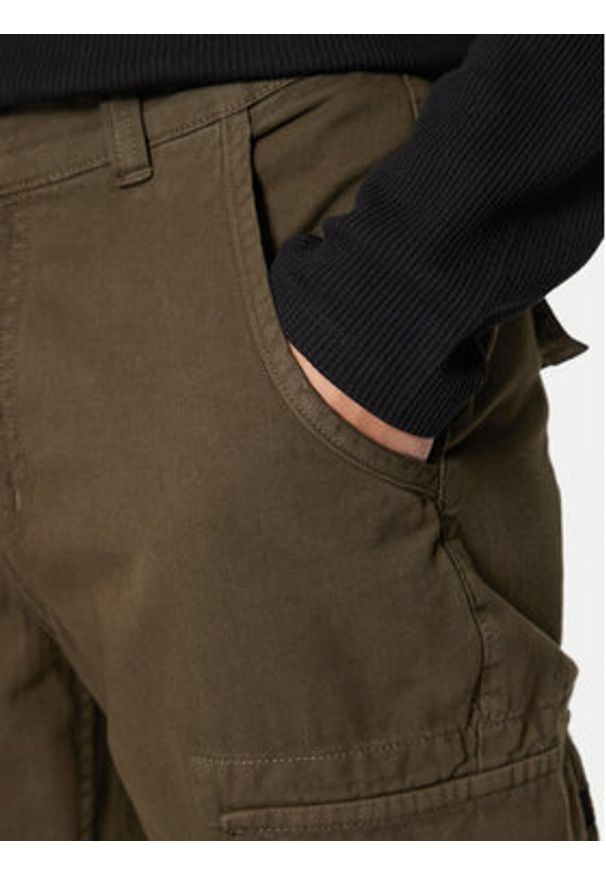 Alpha Industries Spodnie materiałowe Agent 158205 Zielony Regular Fit. Kolor: zielony. Materiał: bawełna