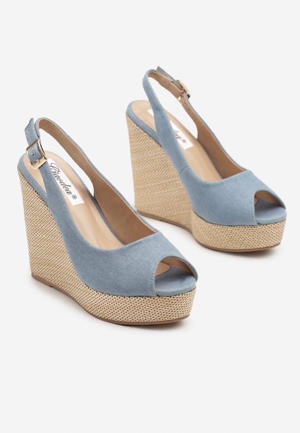 Renee - Niebieskie Sandały Slingback z Imitacji Zamszu na Koturnie Daldiva. Okazja: na co dzień. Zapięcie: pasek. Kolor: niebieski. Materiał: zamsz. Obcas: na koturnie. Styl: elegancki, casual