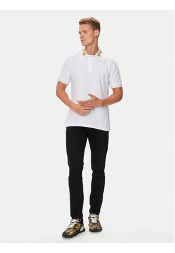 Versace Jeans Couture Polo 76GAGT00 Biały Regular Fit. Typ kołnierza: polo. Kolor: biały. Materiał: bawełna