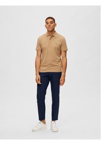 Selected Homme Polo 16087839 Beżowy Regular Fit. Typ kołnierza: polo. Kolor: beżowy