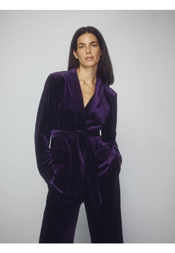 Reserved - Marynarka z wiązaniem - ciemnofioletowy. Kolor: fioletowy. Materiał: tkanina. Wzór: gładki