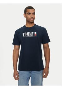 Tommy Jeans T-Shirt DNA Flag DM0DM18533 Granatowy Regular Fit. Kolor: niebieski. Materiał: bawełna