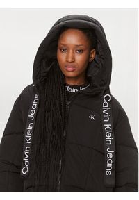 Calvin Klein Jeans Kurtka zimowa J20J221901 Czarny Regular Fit. Kolor: czarny. Materiał: syntetyk. Sezon: zima #6