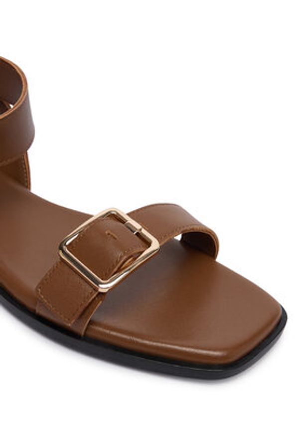 BOSS Sandały Charlize 50563332 Brązowy. Kolor: brązowy. Materiał: skóra