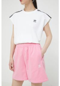 adidas Originals szorty damskie kolor różowy gładkie high waist. Stan: podwyższony. Kolor: różowy. Materiał: materiał, bawełna. Wzór: gładki