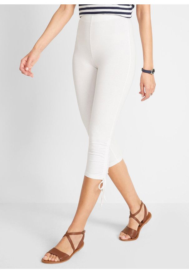bonprix - Legginsy rybaczki z marszczeniem (2 pary). Kolor: biały