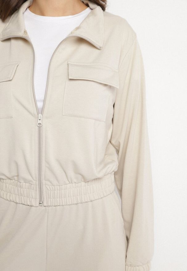 Born2be - Jasnobeżowy Komplet Dresowy Cargo Bluza i Spodnie z Kieszeniami Kormilla. Kolor: beżowy. Materiał: dresówka