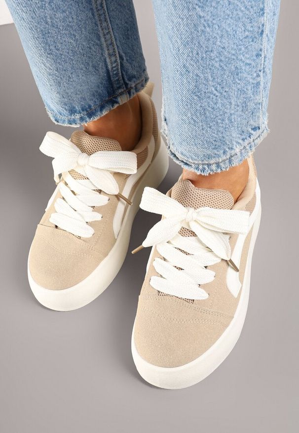 Born2be - Ciemnobeżowe Sneakersy w Stylu Klasycznych Tenisówek na Platformie Nurimea. Okazja: na co dzień. Kolor: beżowy. Materiał: jeans. Obcas: na platformie