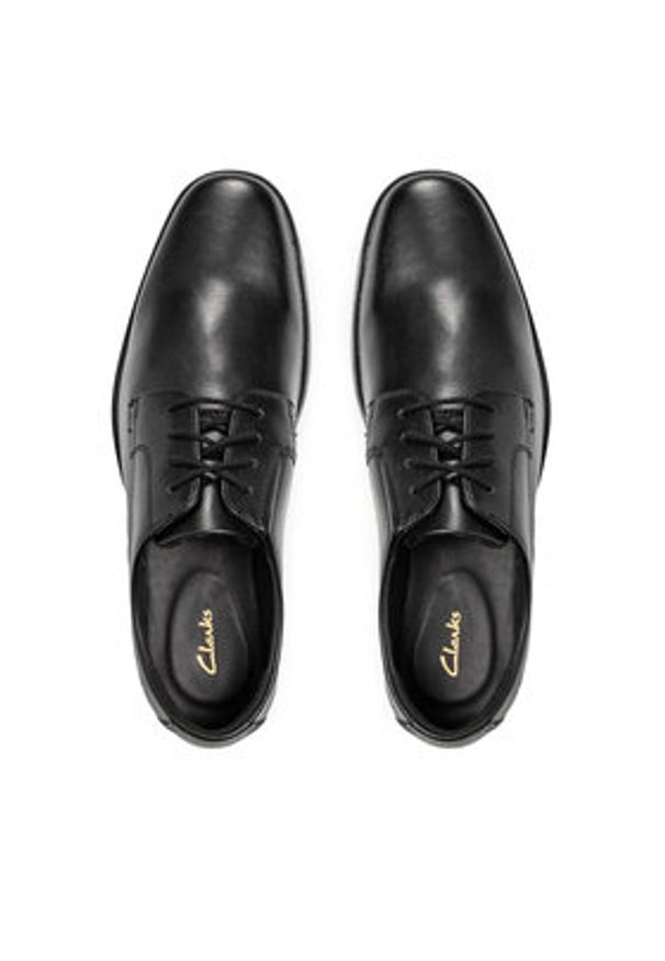 Clarks Półbuty Howard Walk 261612857 Czarny. Kolor: czarny. Materiał: skóra
