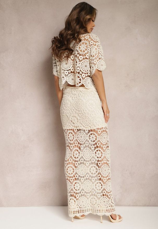 Renee - Beżowy Bawełniany Komplet Boho z Ażurowymi Wycięciami Spódnica Maxi i Bluzka Belrina. Kolor: beżowy. Materiał: bawełna. Wzór: ażurowy