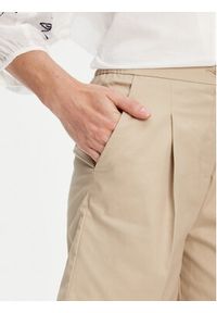 United Colors of Benetton - United Colors Of Benetton Bermudy 40FAD901U Beżowy Regular Fit. Kolor: beżowy. Materiał: bawełna #5