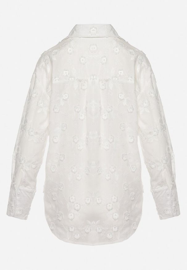 Born2be - Biała Koszula Ozdobiona Haftami i Kwiatkami z Wysokim Mankietem Lirexia. Kolor: biały. Wzór: aplikacja, kwiaty, haft. Styl: elegancki