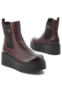Bordowe Botki Armodo Eleganckie Obuwie Damskie Na Koturnie. Kolor: czerwony. Materiał: skóra. Wzór: aplikacja. Sezon: zima, jesień. Obcas: na koturnie. Styl: elegancki #7