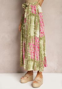 Renee - Zielono-Różowa Rozkloszowana Spódnica z Wiskozy z Nieodpinanymi Ozdobnymi Guzikami Zafina. Okazja: na co dzień. Kolor: zielony. Materiał: wiskoza. Styl: elegancki, casual #3