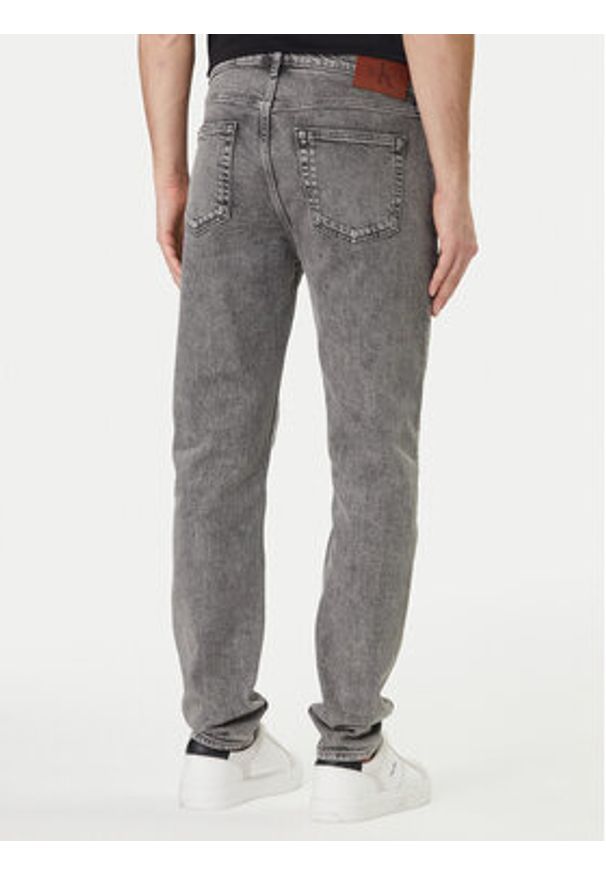 Calvin Klein Jeans Jeansy LV04RF928G Szary Tapered Fit. Kolor: szary