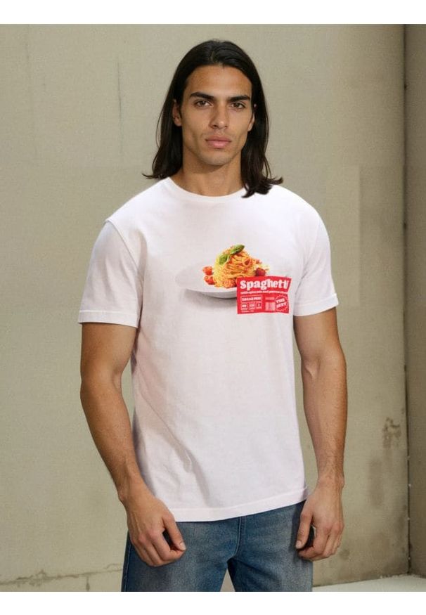 Sinsay - Bawełniana koszulka z nadrukiem - biały. Kolor: biały. Materiał: bawełna. Wzór: nadruk