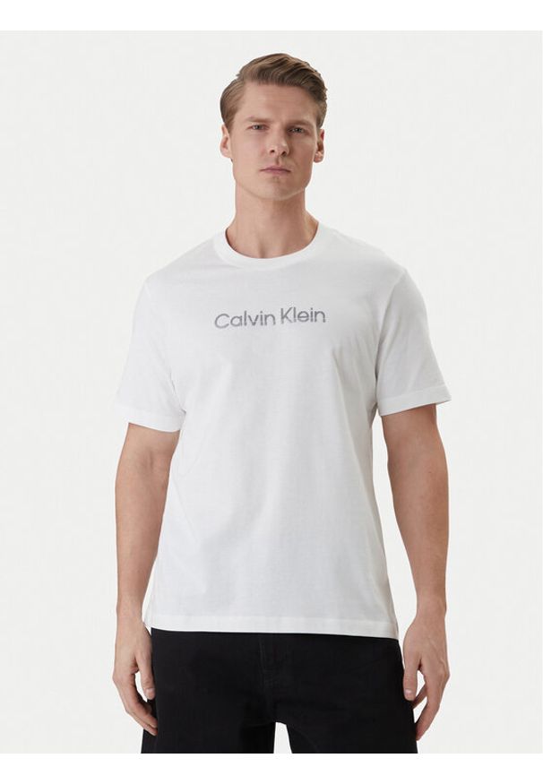 Calvin Klein T-Shirt LV04LF813G Biały Regular Fit. Kolor: biały. Materiał: bawełna