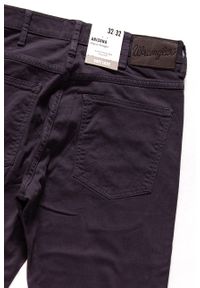 Wrangler - WRANGLER SPODNIE MĘSKIE ARIZONA AUBERGINE W12ORN450. Materiał: materiał #6