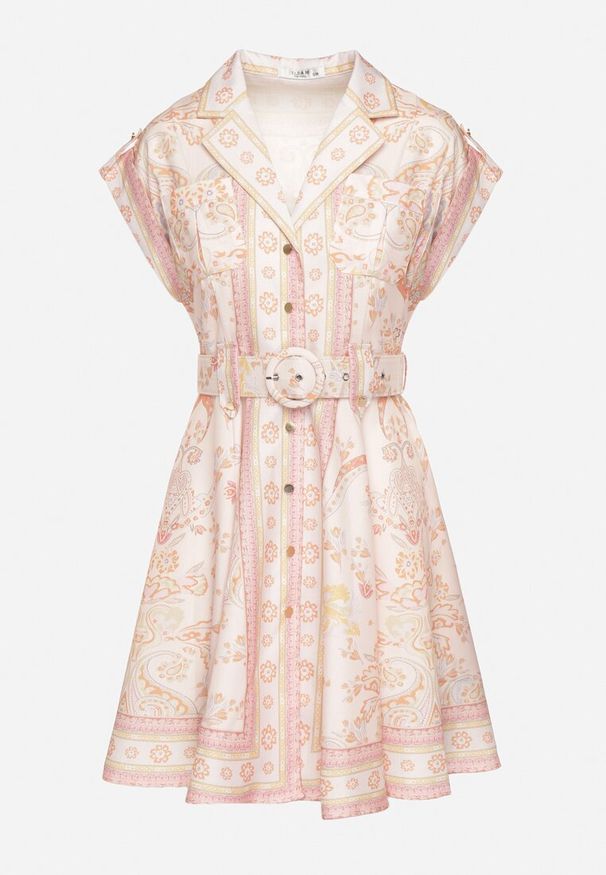 Born2be - Różowa Wiskozowa Sukienka o Koszulowym Kroju z Paskiem z Klamrą Nitariela. Typ kołnierza: dekolt w kształcie V. Kolor: różowy. Materiał: wiskoza. Długość rękawa: krótki rękaw. Wzór: kwiaty. Typ sukienki: koszulowe. Styl: elegancki