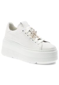 Sneakersy damskie Armodo, skóra naturalna sznurowana z ozdobną metalową ważką na sznurowadłach i grupę płaskiej podeszwie, białe, 1833-466. Kolor: biały. Materiał: skóra #1