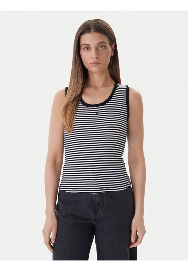 Tommy Jeans Top Essential DW0DW20673 Czarny Regular Fit. Kolor: czarny. Materiał: bawełna