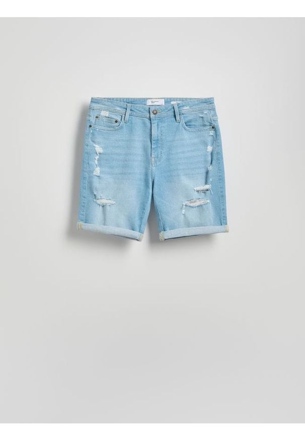 Reserved - Jeansowe szorty slim fit - niebieski. Kolor: niebieski. Materiał: jeans