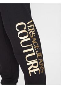 Versace Jeans Couture Spodnie dresowe 75GAAT01 Czarny Regular Fit. Kolor: czarny. Materiał: bawełna, dresówka #2