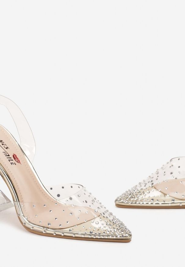 Born2be - Złote Sandały na Obcasie Klepsydra z Transparentną Cholewką i Cyrkoniami Tonksa. Kolor: złoty. Szerokość cholewki: normalna. Obcas: na obcasie. Wysokość obcasa: średni