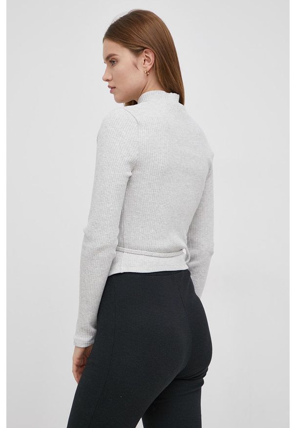 Levi's® - Levi's Kardigan z topem A1779.0000 damski kolor szary. Okazja: na spotkanie biznesowe. Kolor: szary. Materiał: materiał, dzianina. Długość rękawa: długi rękaw. Długość: długie. Styl: biznesowy