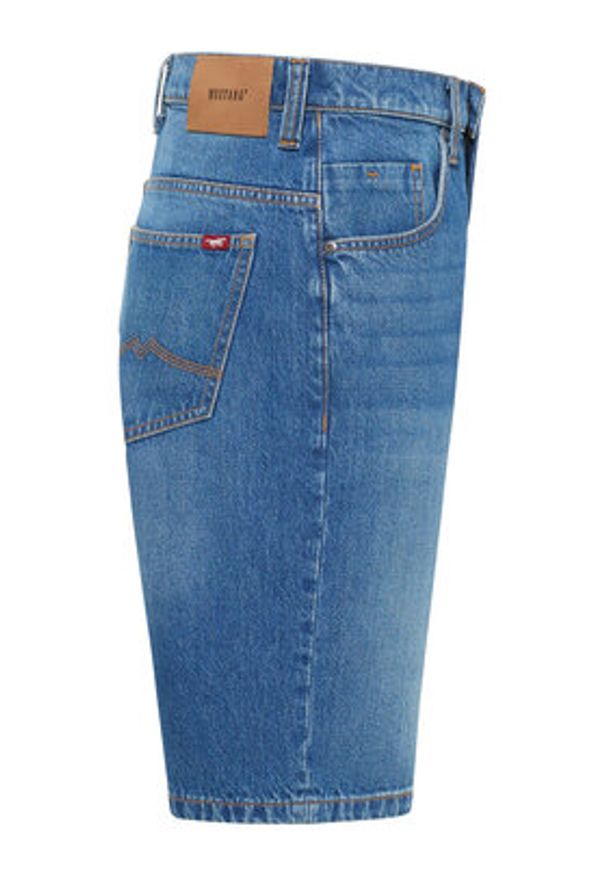 Mustang Szorty jeansowe Jackson 1016457 Niebieski Straight Fit. Kolor: niebieski. Materiał: bawełna
