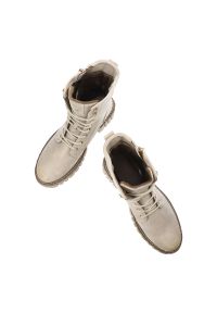 Beżowe Botki Mustang Ocieplane Buty Damskie. Kolor: beżowy. Sezon: jesień, zima. Styl: klasyczny #5