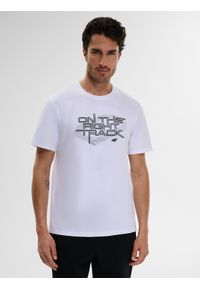 4f - 4F T-shirt regular z nadrukiem męski - biały S. Okazja: na co dzień. Kolor: biały. Materiał: jeans, dresówka, bawełna, dzianina. Wzór: nadruk. Styl: casual, klasyczny #1